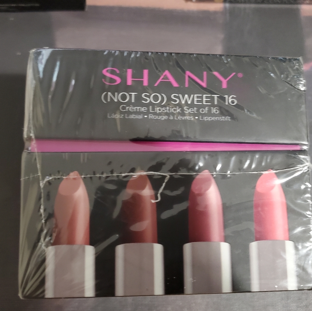 Makeup set - Picture 6 of 7